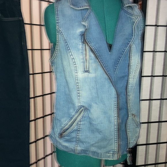 Lucky denim vest. Size medium. Gathered in back. - Picture 3 of 6